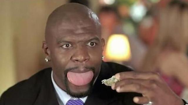 黑人小哥超溜中文撕俩插队女