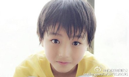 王俊凯五年前生活照