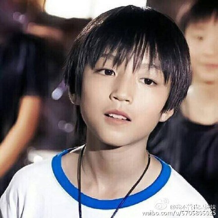 王俊凯五年前生活照