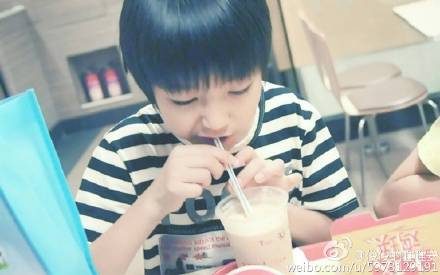 王俊凯五年前生活照