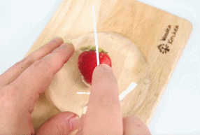 教程：颜值超高的草莓水信玄饼！做完根本舍不得吃！ 