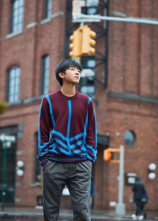 王俊凯纽约街拍