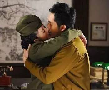 钟汉良吻戏图解大全，吻神的所有技能都在这里了