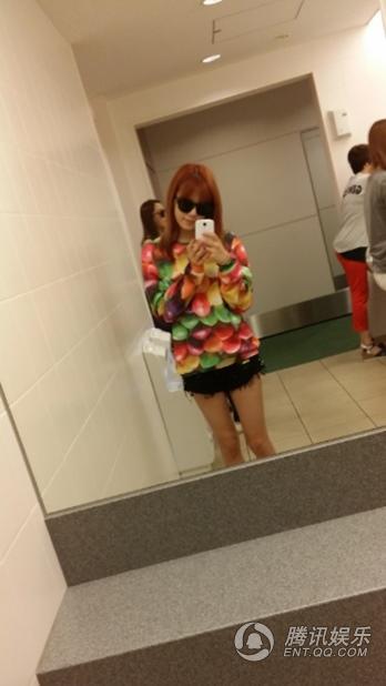 爱在厕所里自拍的明星