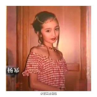 杨幂童年照