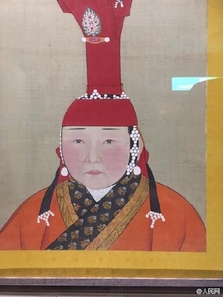 女孩撞脸元朝皇后 网友：撞脸的可不止你一个