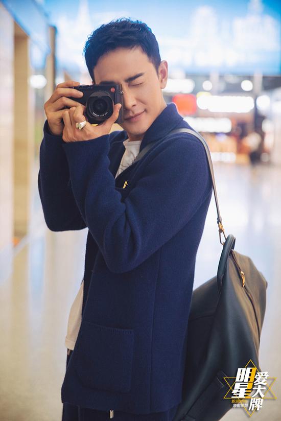 刘嘉玲罗晋已经开始给墨镜打马赛克了