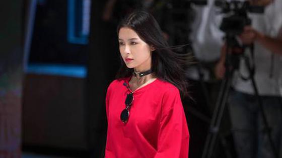 张昊月气场十足