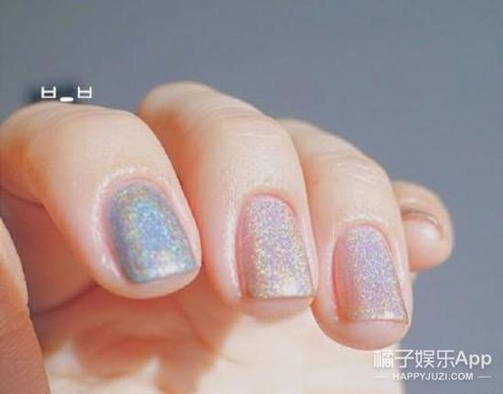 身边肯定至少都会有一个爱折腾美甲的女生