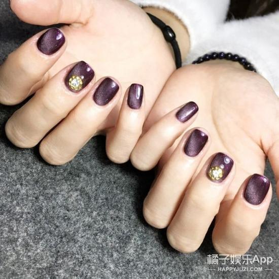 身边肯定至少都会有一个爱折腾美甲的女生