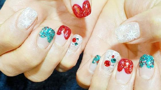 身边肯定至少都会有一个爱折腾美甲的女生