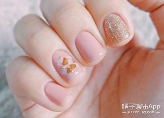 身边肯定至少都会有一个爱折腾美甲的女生