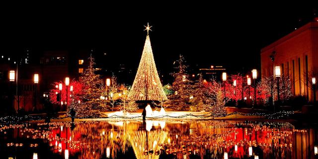 圣诞热：为何叩拜别人的神龛