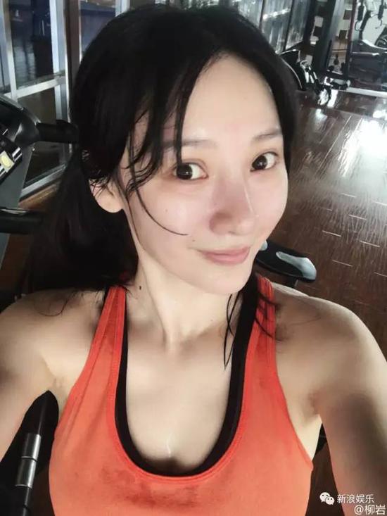 都说自己晒得是素颜照！