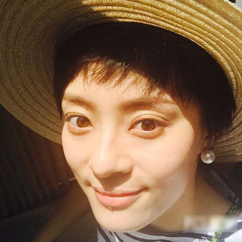 金高银神奇撞脸周冬雨