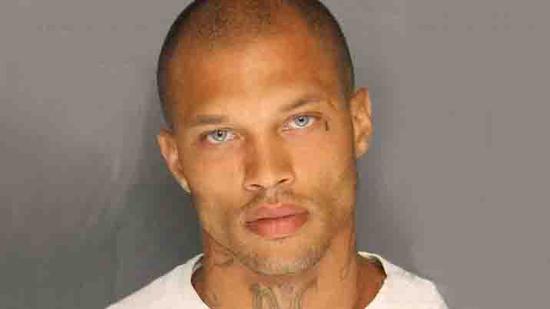 因为一张入狱照他的人生惊天大逆转