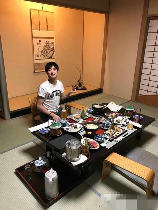 福原爱与老公泡温泉