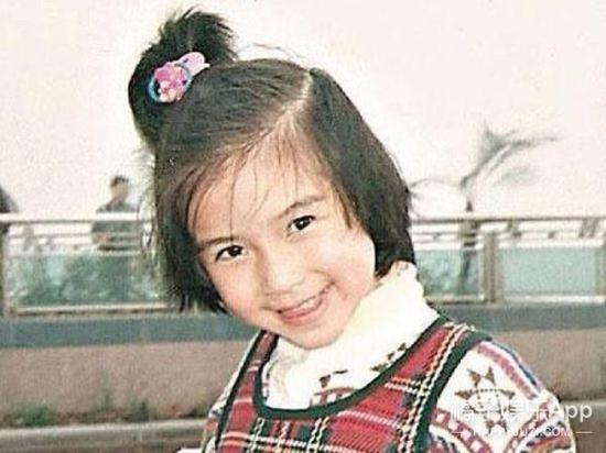 来张baby小时候的照片看看，像么？