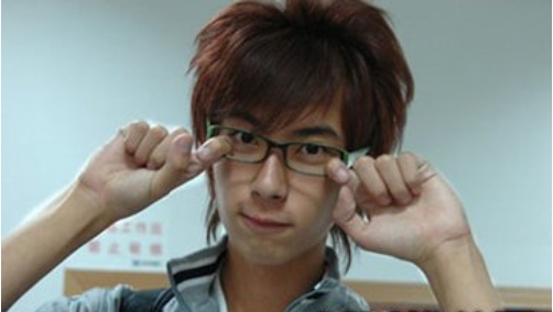 于朦胧整容前后对比差距大 网友:简直不能直视