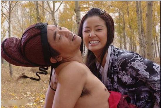 他们好像很开心的样子，林心如你到底怎么了人家丫？为啥他笑的那么儿童不宜！