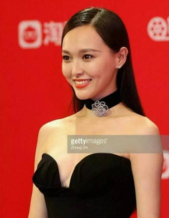 唐嫣无修照骗曝光 离开ps的她竟是这样.