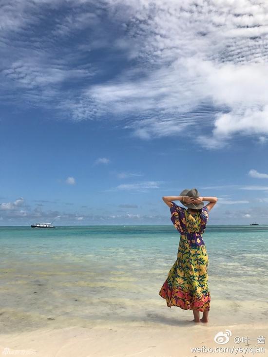 叶一茜牵手田亮秀幸福