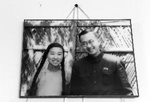 相濡以沫的一对老人