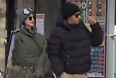 张俪朱镇模亲昵同游日本