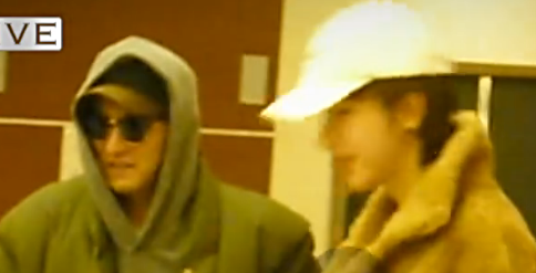 张俪朱镇模亲昵同游日本