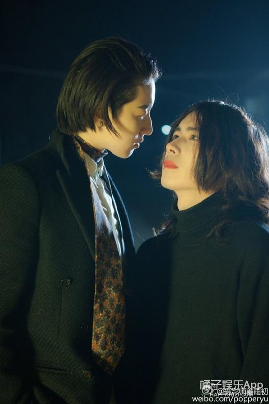 完了完了，感觉合照看多了，我又性别认知障碍了.......