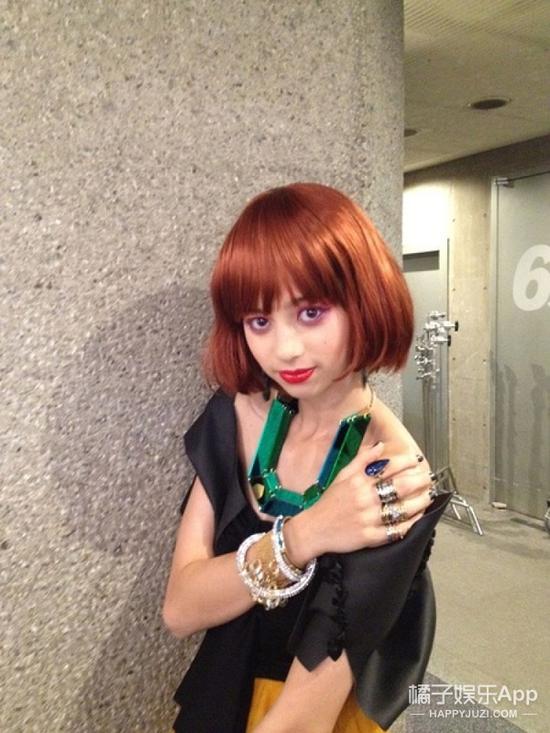 感觉妹子的可塑性很强呢！大家觉得她们俩像吗？