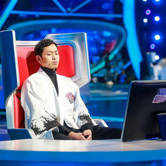 王昱珩再出战最强大脑 林恺俊斥节目. 来自浪圈每日播报 - 微博