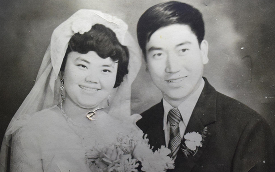网友晒各年代结婚照 一生的独家记忆