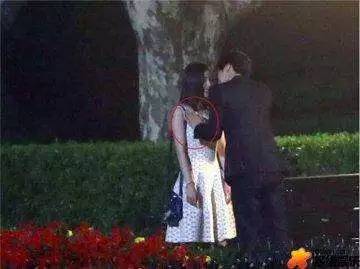 这五组杨幂照片刘恺威看了想买断，跟男性吻