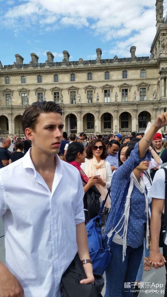 很火的欧美路人小哥哥 这颜值可以出道了