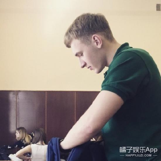 很火的欧美路人小哥哥 这颜值可以出道了