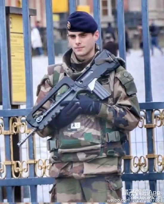 很火的欧美路人小哥哥 这颜值可以出道了