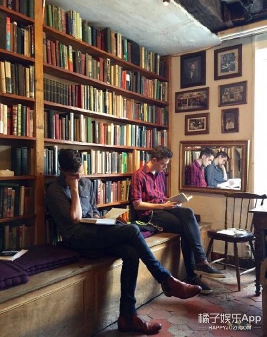 很火的欧美路人小哥哥 这颜值可以出道了