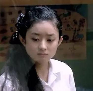 19岁的赵丽颖简直嫩出水~美美的~