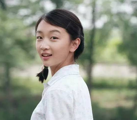 周冬雨的出道逼格最高，第一部作品就是国师的女主