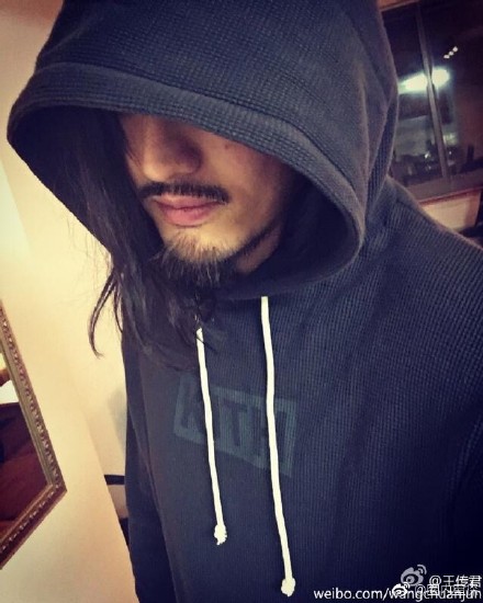 923fc775gy1fdx7ska2vbj20hs0m8acc