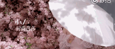 姑姑姑父@杨幂 @HERO趙又廷 拍摄封面大片的花絮曝光啦~~这是要给我们来一场《三生三世十里桃花》的番外故事咩。