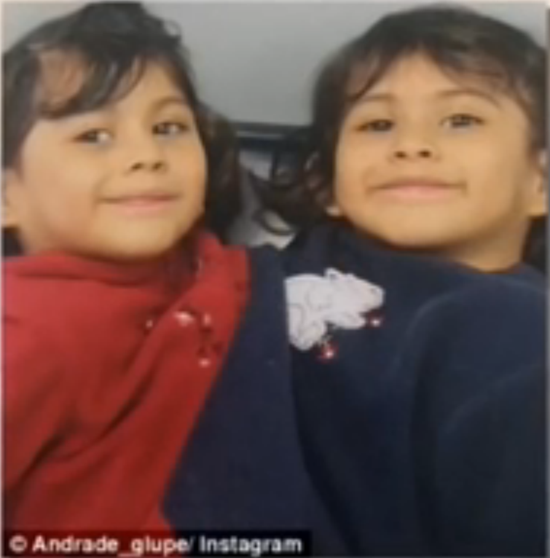 16岁连体姐妹拒做分离手术