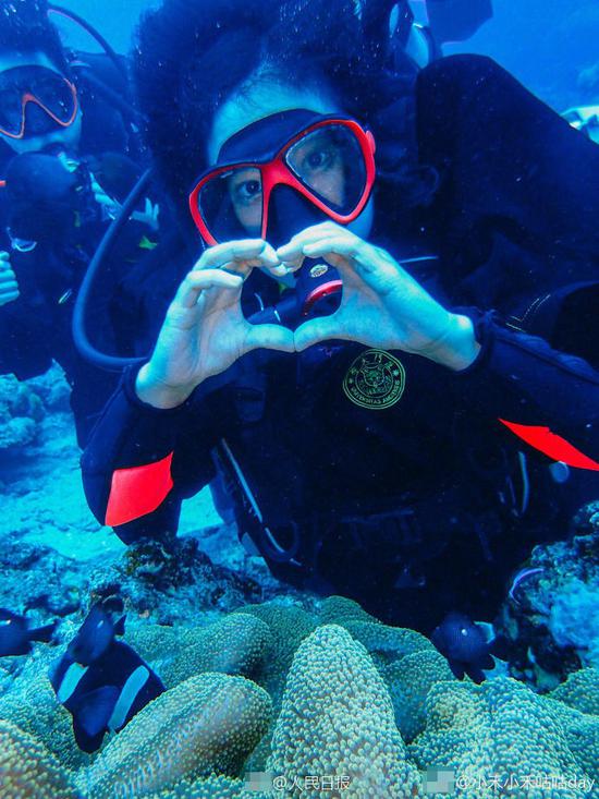 厦门大学水下创业毕业照