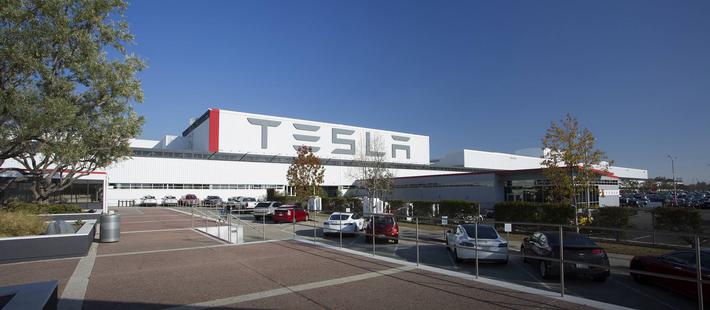 女工程师控告男同事却被解雇?