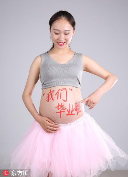 刚上大三就被航空公司录取成为空姐，随后结婚、怀孕，22岁的潘红莉成为同学眼中不折不扣的“人生赢家”。