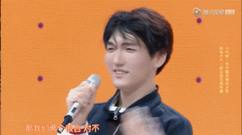 额...我还能说什么，他很有做谐星的潜质。

