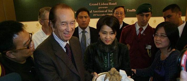 澳门风云落幕！赌王退居二线