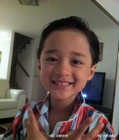 627eeb53gy1fh23m4amafj20b40d1dgr