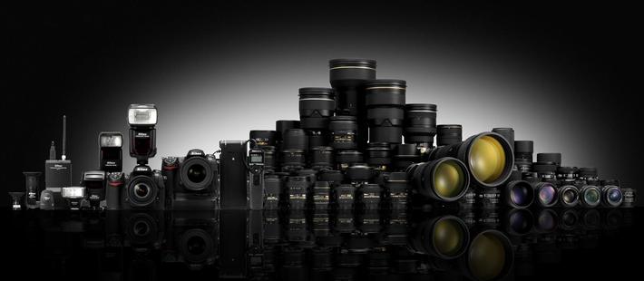 百年尼康巨人迟暮，辉煌不再